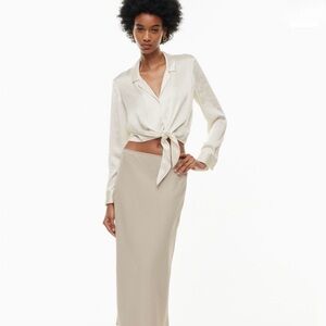 Aritzia - Wilfred Blouse - Light Birch